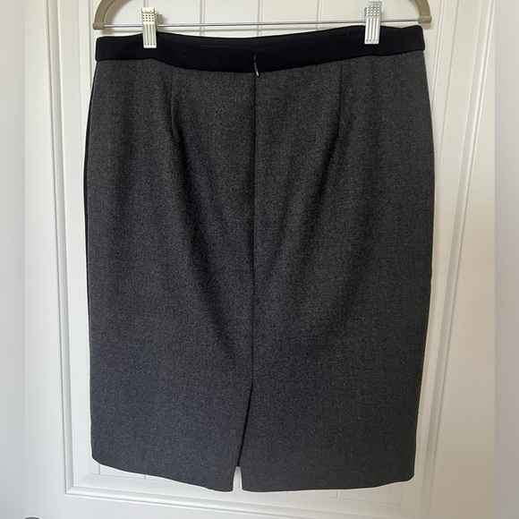 No. 2 Pencil Dark Grey Wool Skirt from J. Crew. - Picture 3 of 4